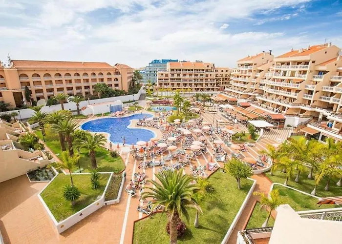 Apartmán Two Bedroom In Beachfront Complex With Pool In Playa De Americas. Playa de las Americas (Tenerife)