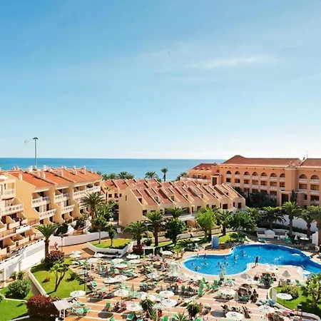 Two Bedroom In Beachfront Complex With Pool In Playa De Americas. * Playa de las Américas