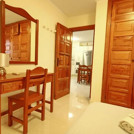 Two Bedroom In Beachfront Complex With Pool In Playa De Américas. * Playa de las Americas (Tenerife)