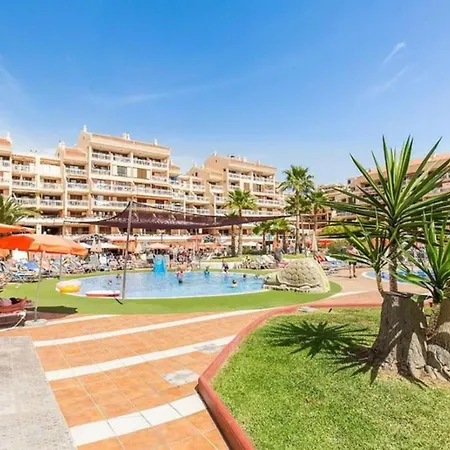 Two Bedroom In Beachfront Complex With Pool In Playa De Americas. Lägenhet Playa de las Americas (Tenerife)